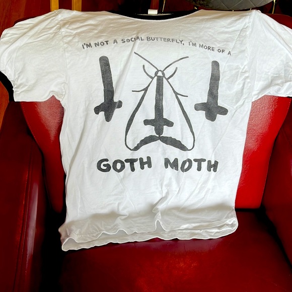 Wicked Clothes Goth Moth Ringer Tee - Picture 4 of 4